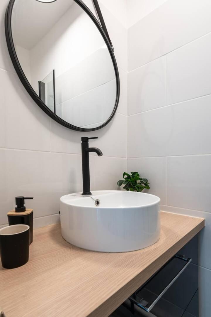 Apartment Cocon Aux Portes De Paris | By Airnest Clichy